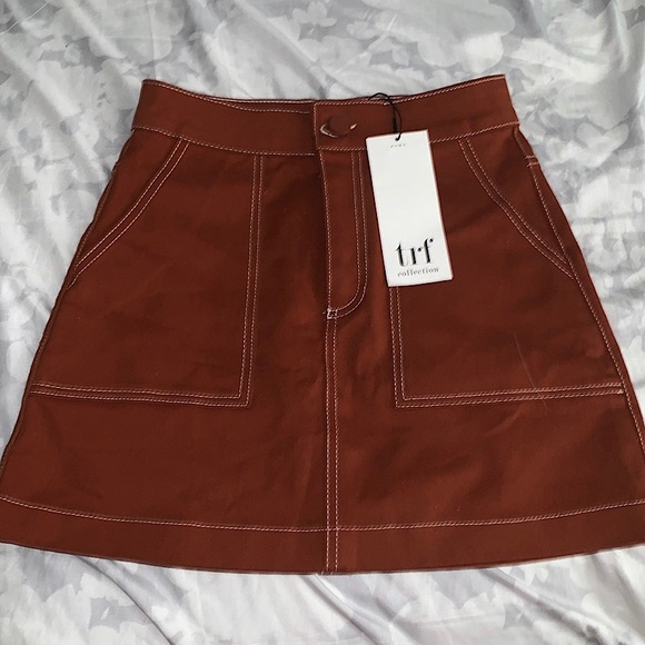 Zara Dresses & Skirts - ZARA BURGUNDY MINI SKIRT